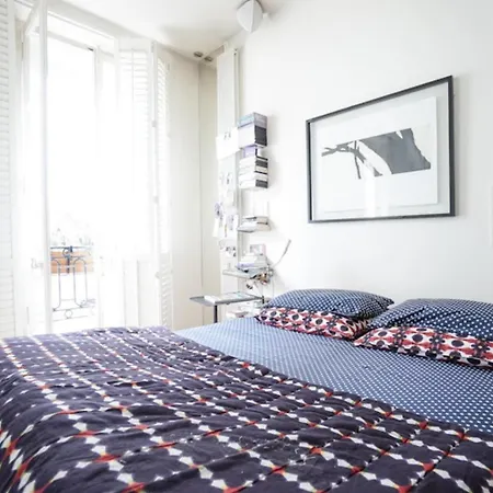 Beautiful And Design Apt In Opera Apartment